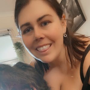 Meet your Posher, Hayley